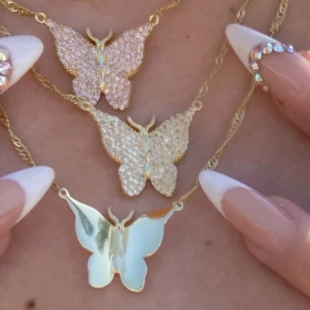 Chvker Blue Pavé Butterfly 925 Necklace